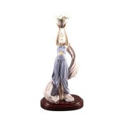 LLADRO LADY FIGURINE, PRINCESS