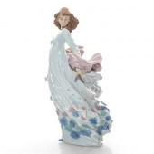 LLADRO LADY FIGURINE, SPRING S
