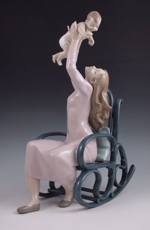 LLADRO MATERNAL JOY 5864G: