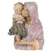 LLADRO MOTHERING KISSING CHILD