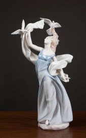 LLADRO "NEW HORIZONS" PORCELAI
