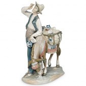 LLADRO "PEDDLER" FIGURAL STATU