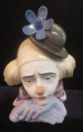 LLADRO, PENSIVE CLOWN'S HEAD B