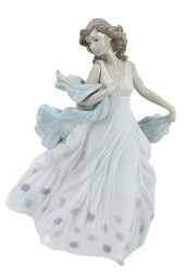 LLADRO PORCELAIN 13" STATUE GI