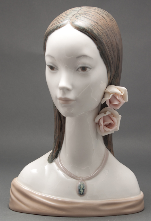 Lladro porcelain bust of a young
