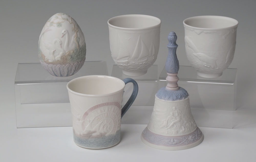 LLADRO PORCELAIN COLLECTIBLES: 5