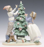 LLADRO PORCELAIN FIGURAL GROUP
