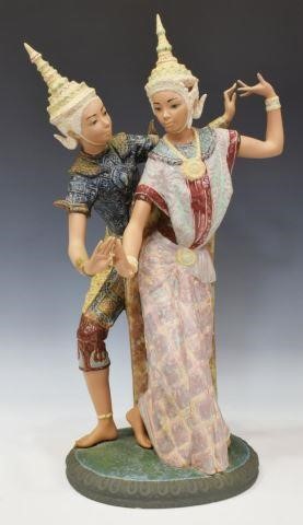 LLADRO PORCELAIN FIGURAL GROUP