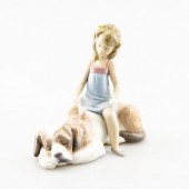 LLADRO PORCELAIN FIGURE 6229,
