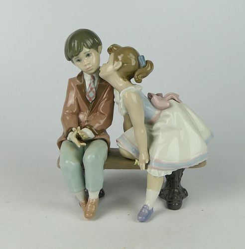 LLADRO PORCELAIN FIGURE 8"LLADRO