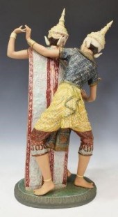 LLADRO PORCELAIN FIGURE GROUP