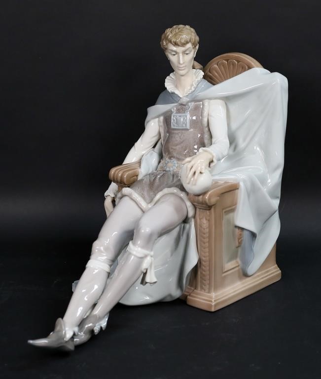 LLADRO PORCELAIN FIGURE HAMLET &