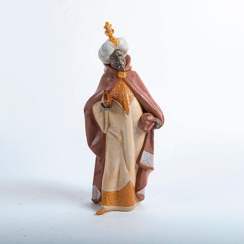 LLADRO PORCELAIN FIGURE, KING