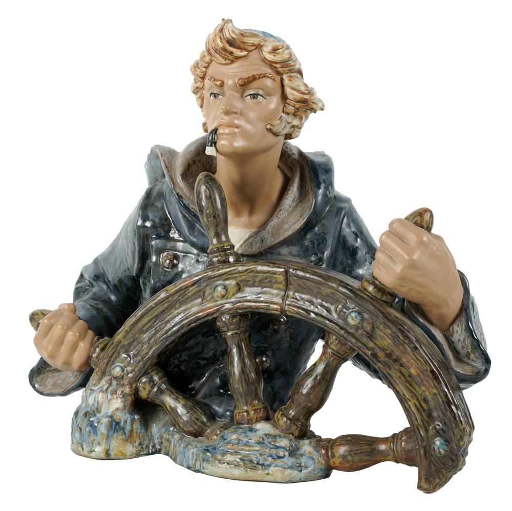 LLADRO PORCELAIN FIGURE OF A