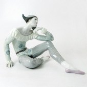 LLADRO PORCELAIN FIGURE OF A C