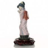 LLADRO PORCELAIN FIGURINE, CHR