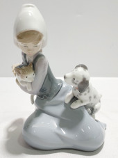 LLADRO PORCELAIN FIGURINE "DOG