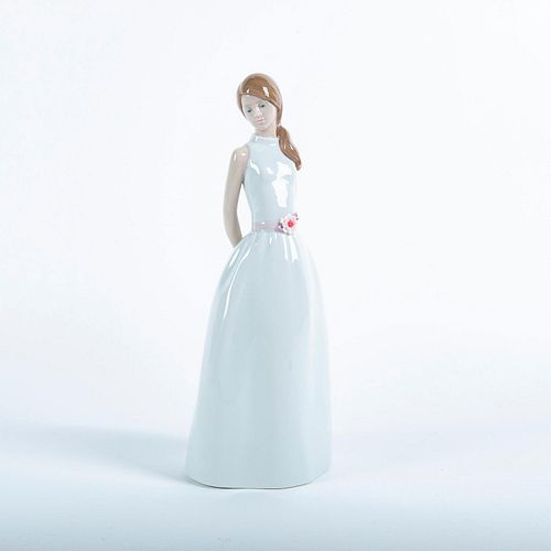LLADRO PORCELAIN FIGURINE, DULCE