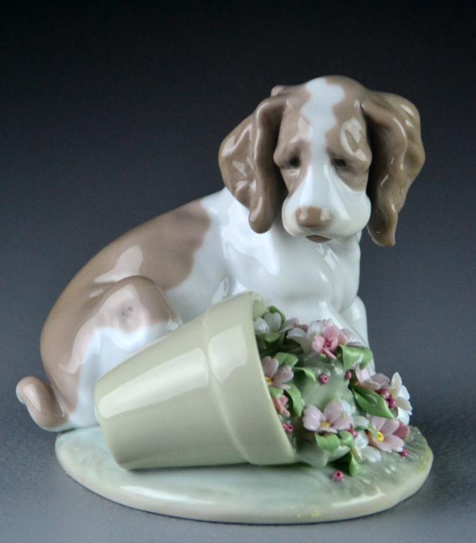 Lladro Porcelain Figurine ''It