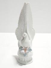 LLADRO PORCELAIN FIGURINE "MES