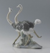 LLADRO PORCELAIN FIGURINE OSTR