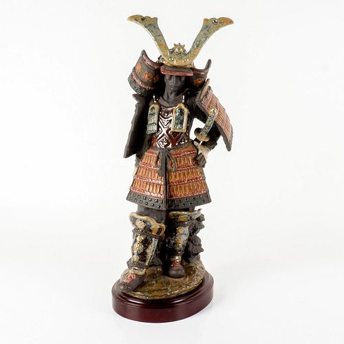 LLADRO PORCELAIN FIGURINE,