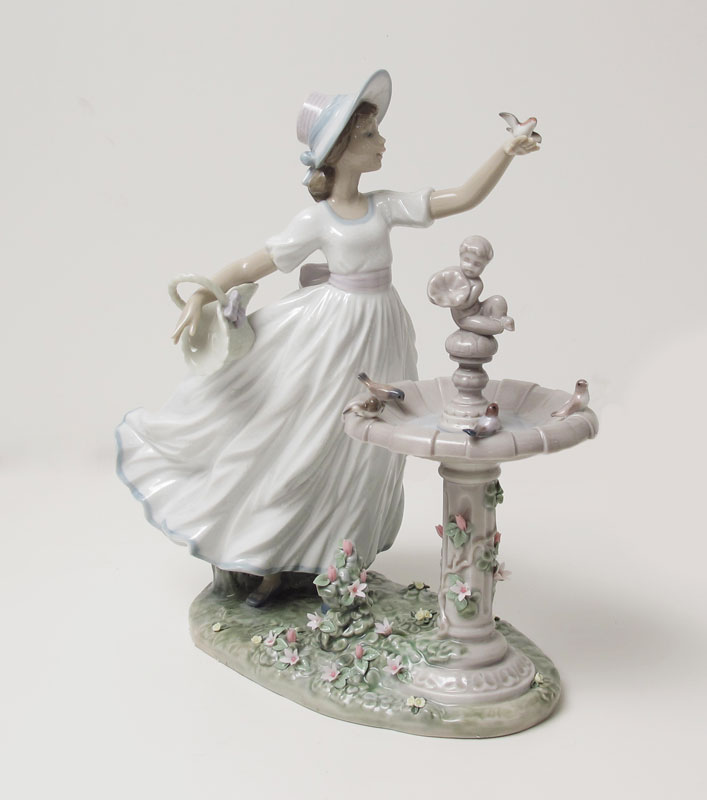 LLADRO PORCELAIN FIGURINE SPRING