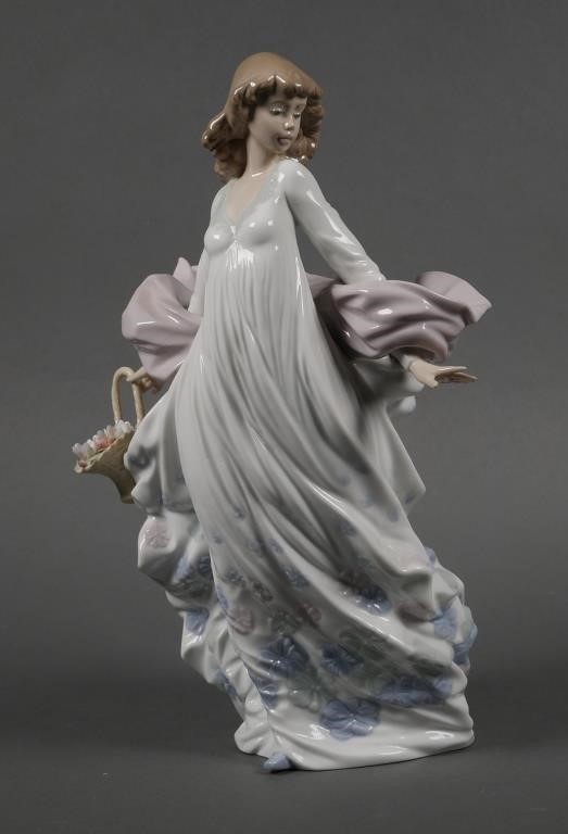 LLADRO PORCELAIN FIGURINE SPRING