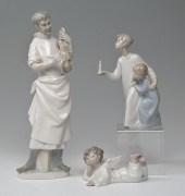 LLADRO PORCELAIN FIGURINES: 3