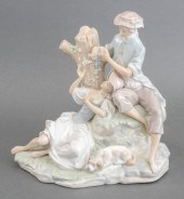 LLADRO PORCELAIN GROUP 'ROMANT