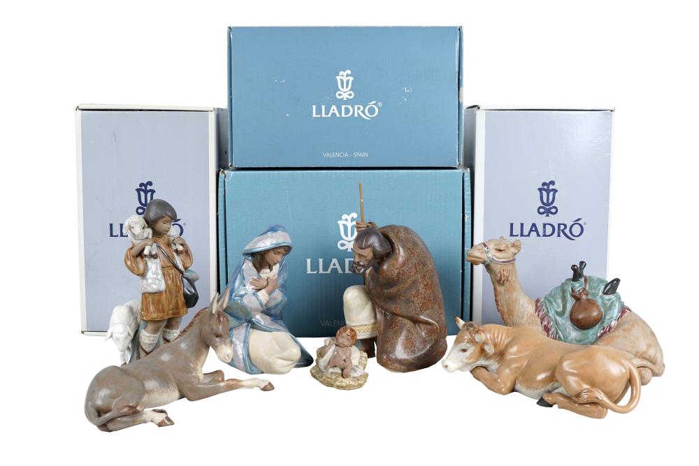 LLADRO PORCELAIN NATIVITY