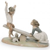 LLADRO PORCELAIN SEESAW FIGURI