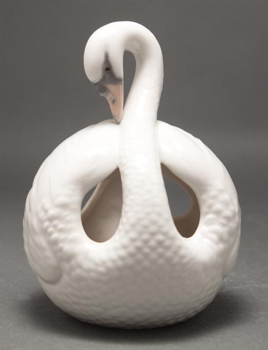 Lladro porcelain swan vase no. 4829