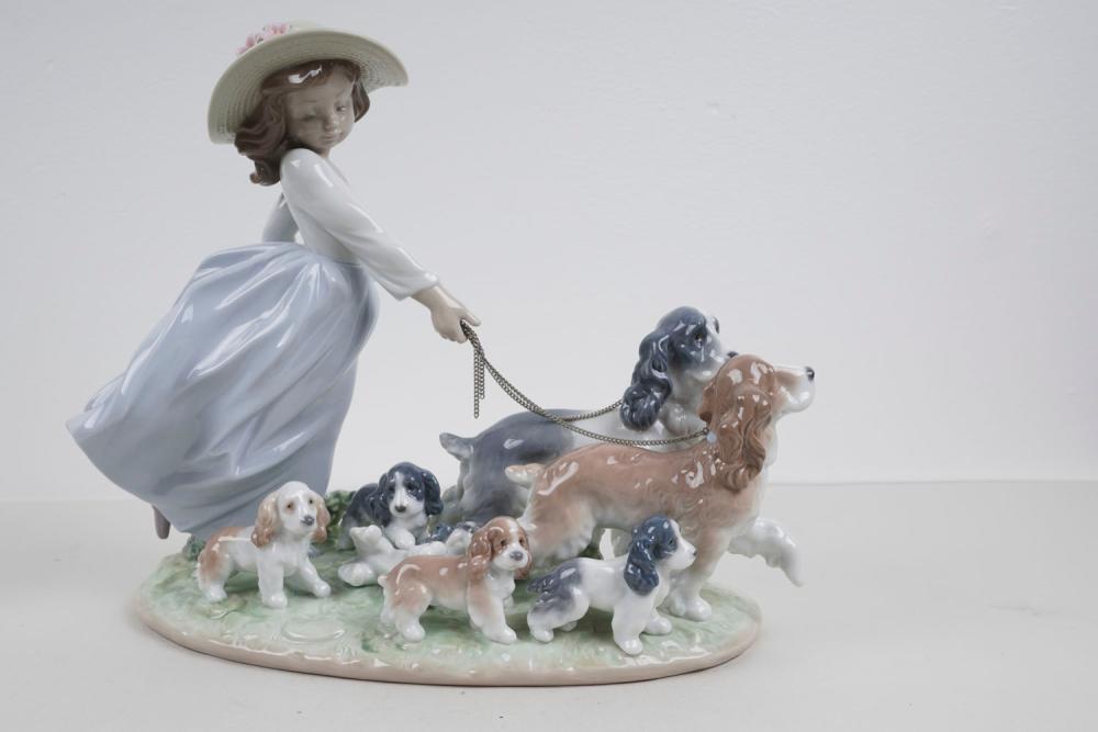 LLADRO PRIVILEGE: PORCELAIN GIRL