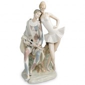 LLADRO "ROMANCE" #4831 PORCELA