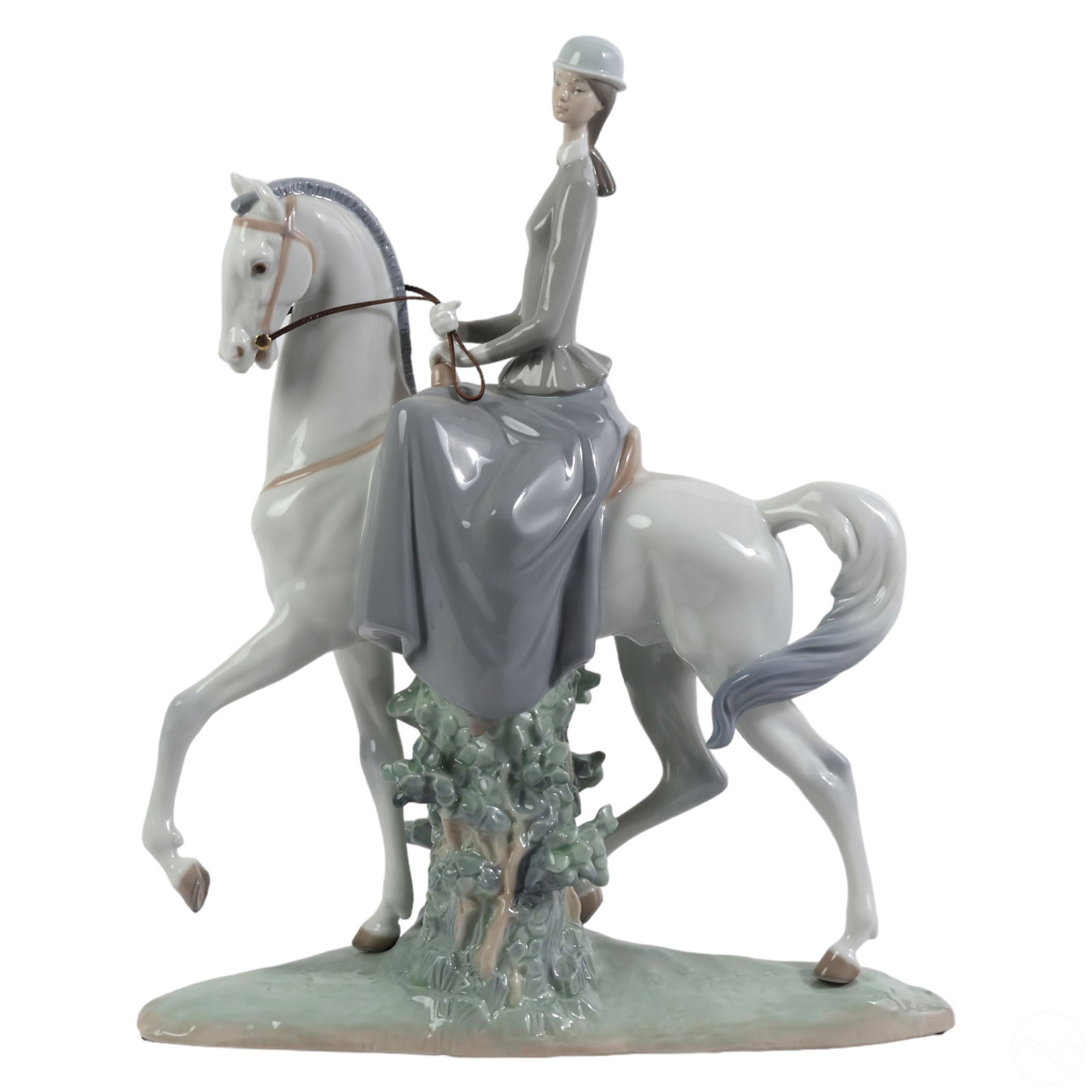 LLADRO SPANISH PORCELAIN FEMALE
