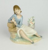 LLADRO SPANISH PORCELAIN FIGUR