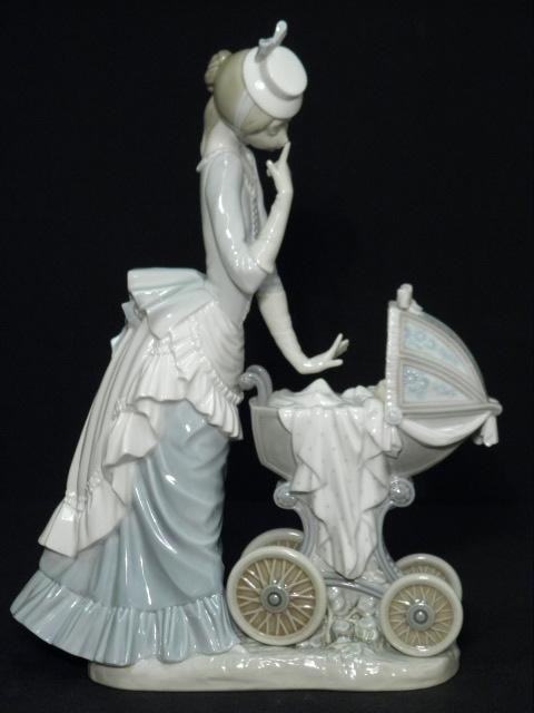 Lladro Spanish porcelain figurine