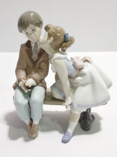 LLADRO SPANISH PORCELAIN FIGUR