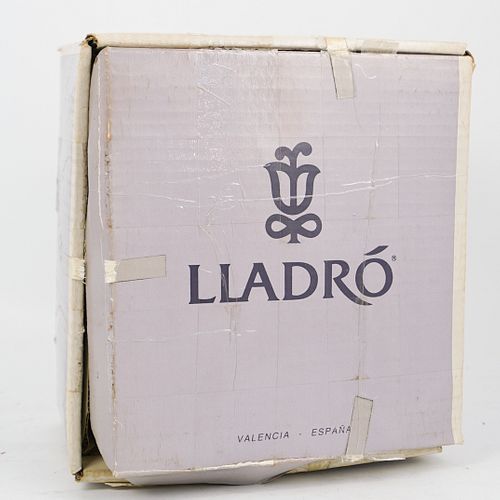 LLADRO "SUMMER STROLL"