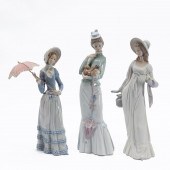 LLADRO, THREE PORCELAIN FIGURI
