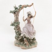 LLADRO VICTORIAN GIRL ON SWING