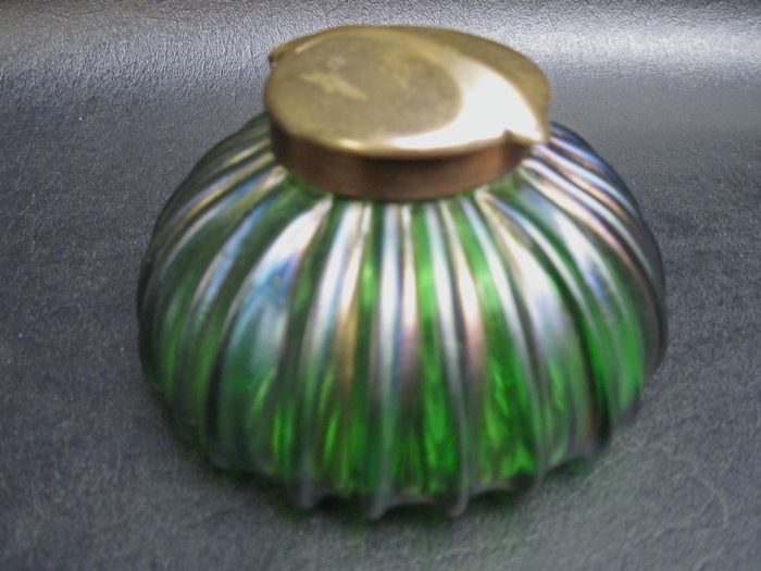 LOETZ ART GLASS INKWELL green