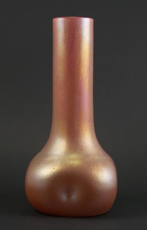 LOETZ AUSTRIA IRIDESCENT PINCH