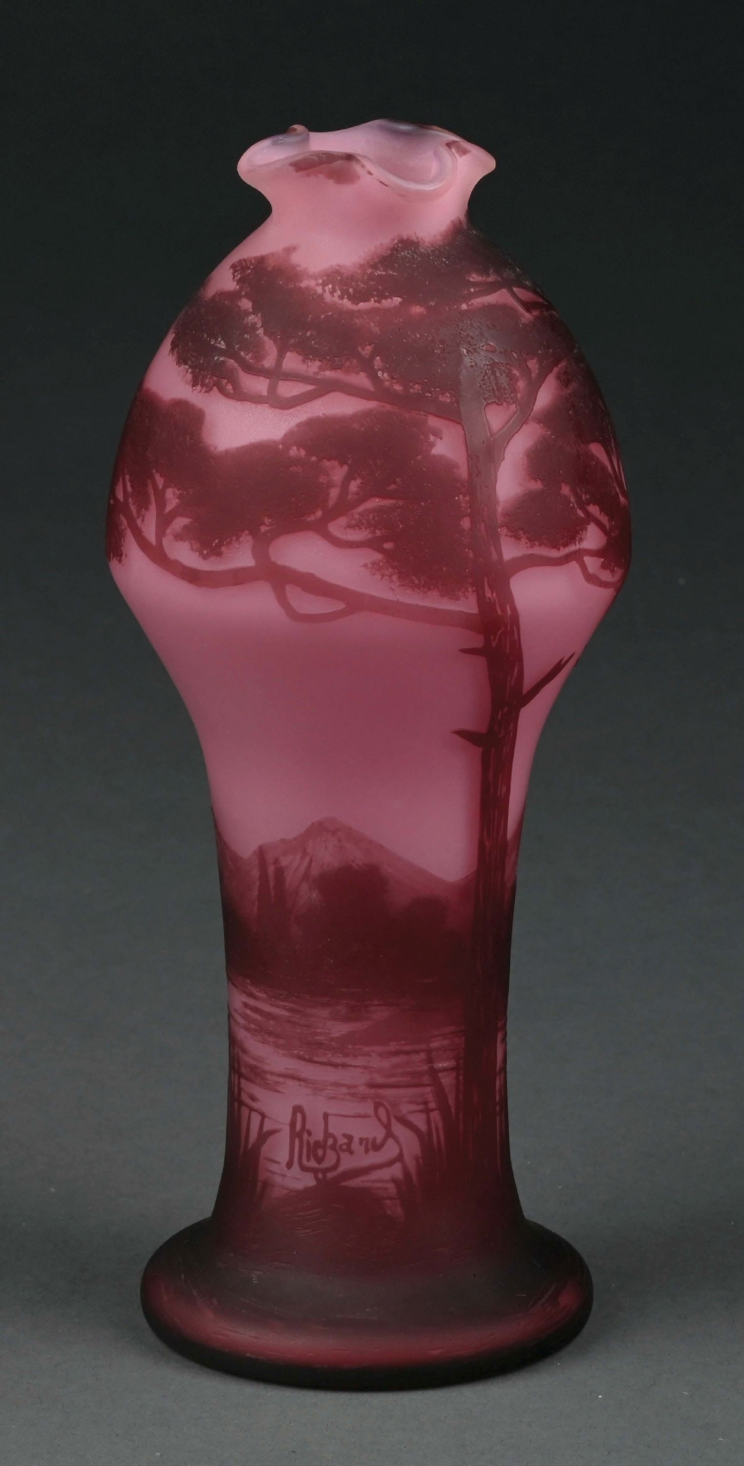 LOETZ "RICHARD" CAMEO ART GLASS