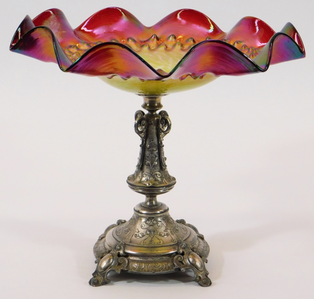 LOETZ RUBINA FRILLED ART GLASS
