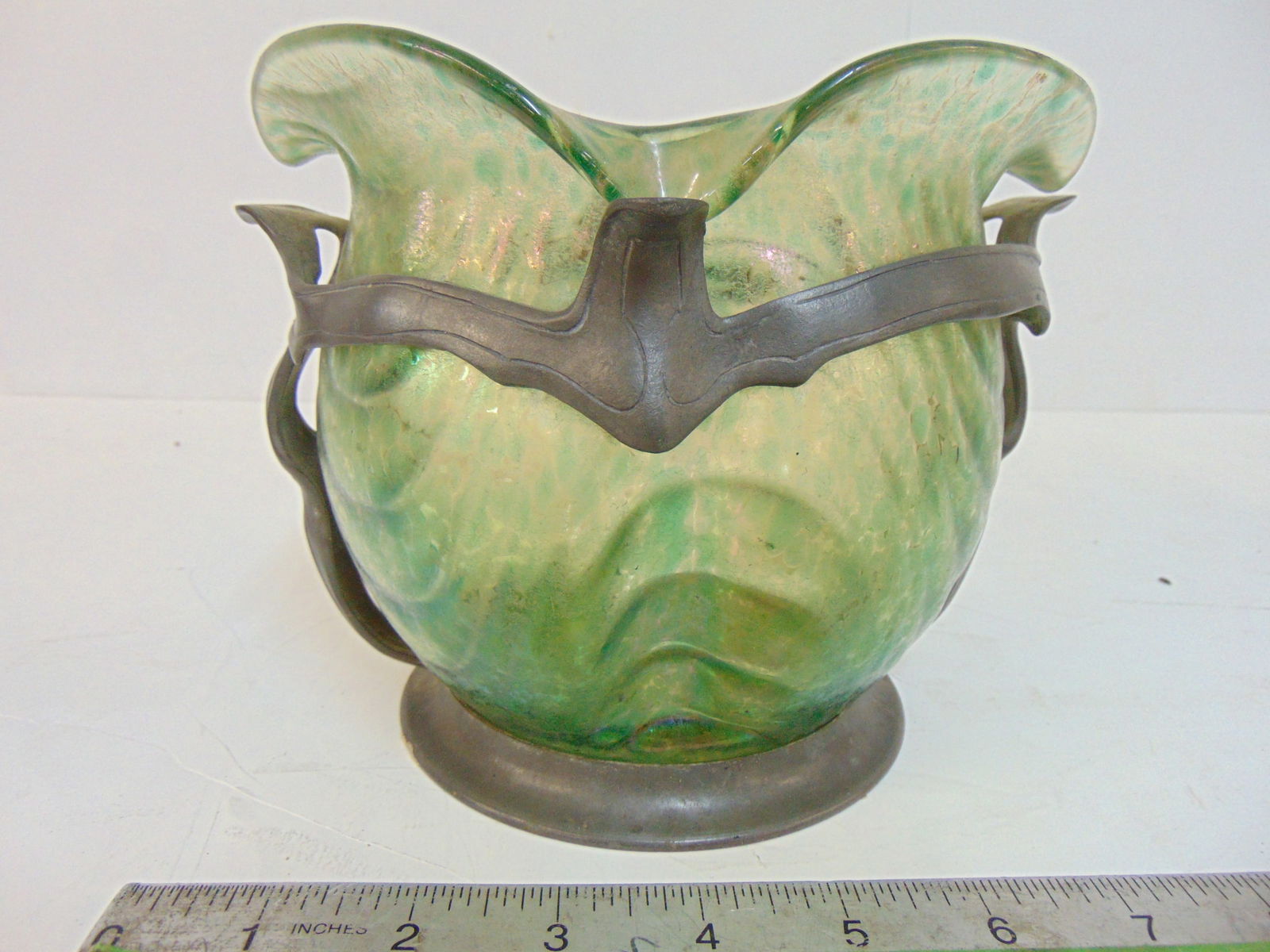 LOETZ STYLE GREEN ART GLASS VASE IN