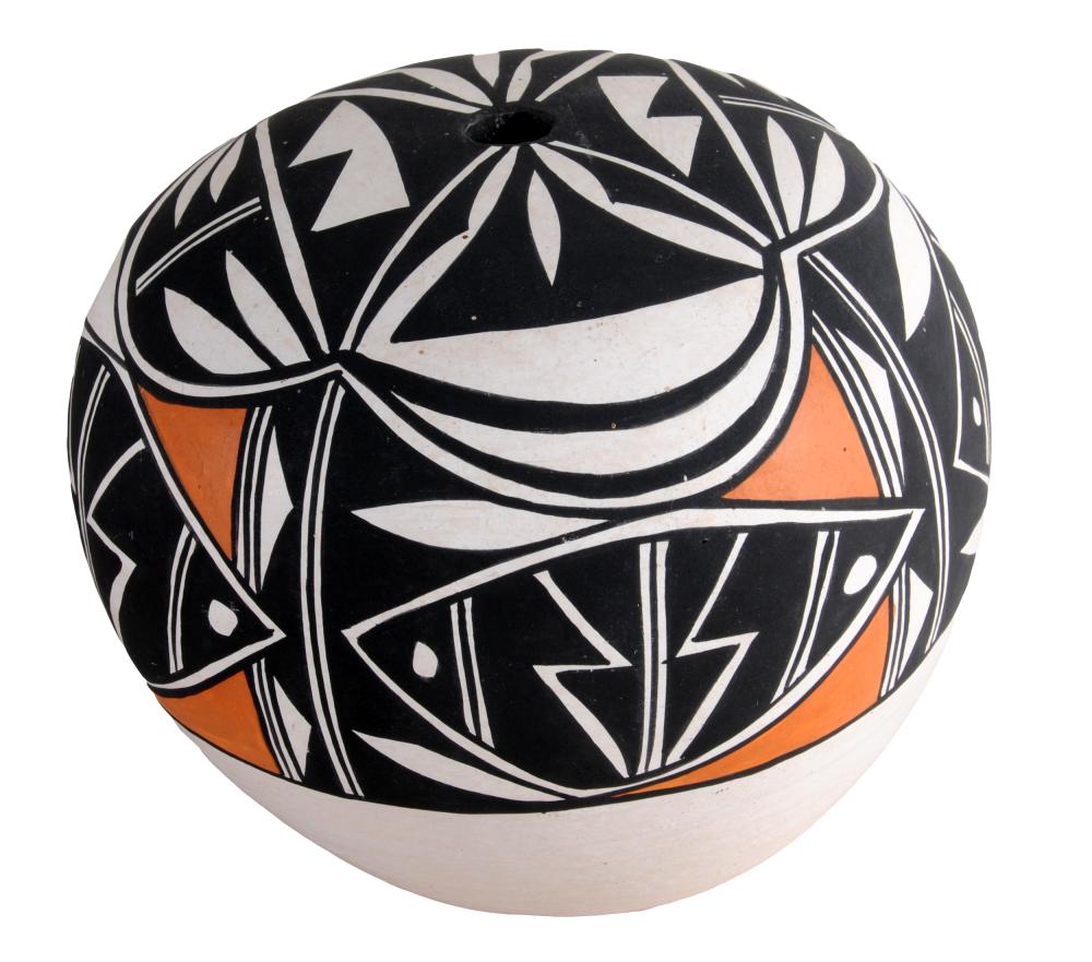 LOLITA CONCHO: ACOMA PUEBLO