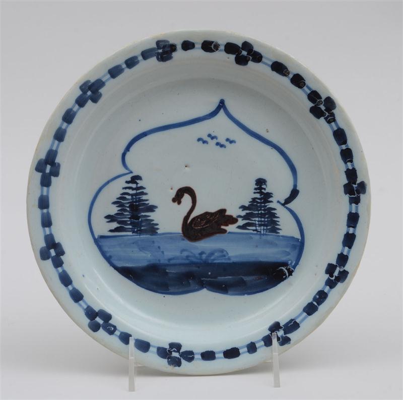 LONDON DELFT POLYCHROME PLATE Circa