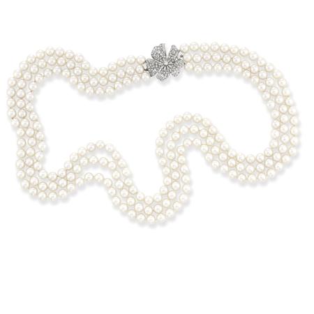 Long Triple Strand Cultured Pearl